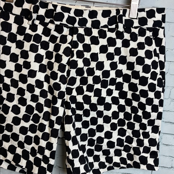Mr Turk Shorts Black & White Mod Geometric Pattern 32” 6” Inseam Resort Preppy - Picture 3 of 15